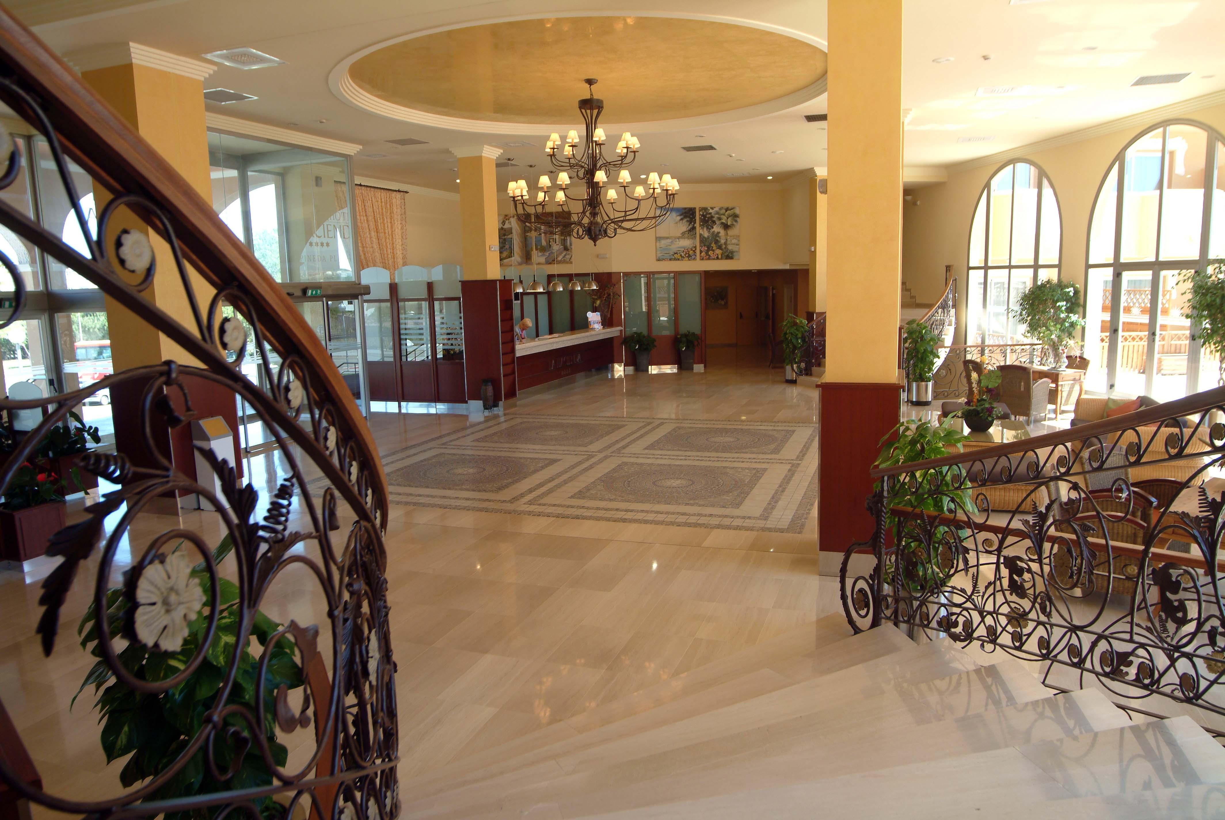 拉皮内达 Ohtels La Hacienda酒店 外观 照片