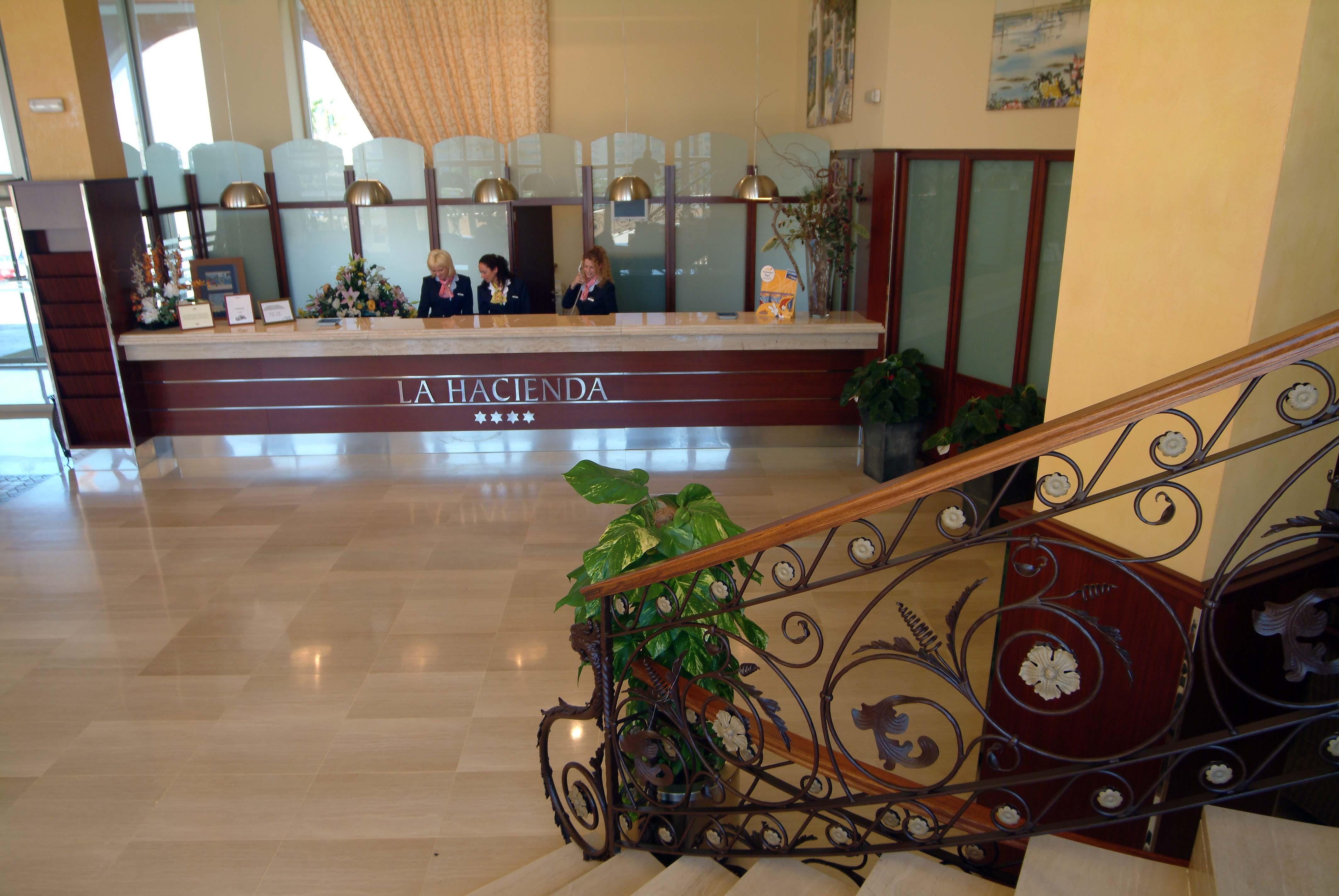 拉皮内达 Ohtels La Hacienda酒店 外观 照片